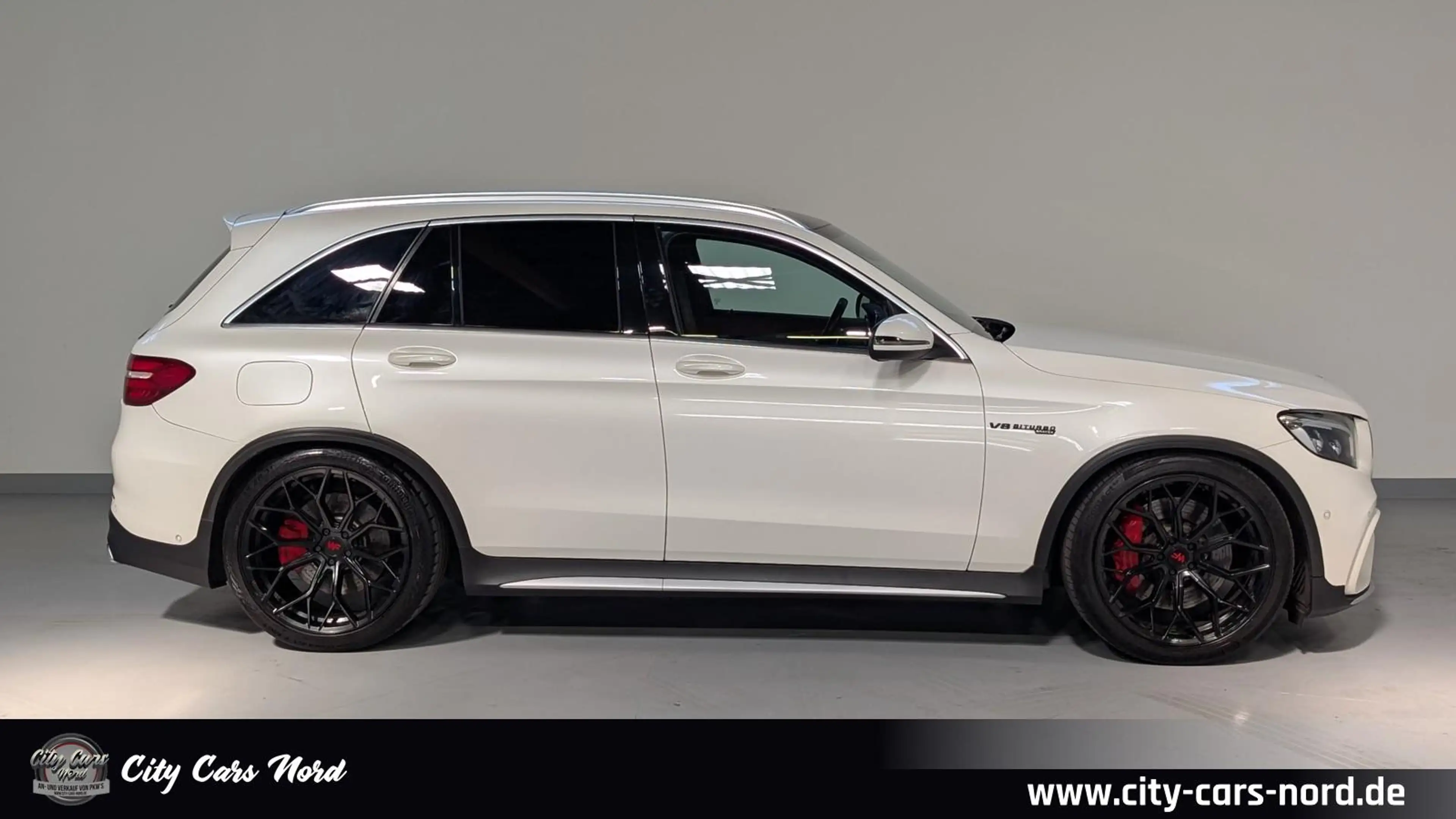 Mercedes-Benz GLC 63 AMG S 4 MATIC PANO+AHK+BURMESTER+DTR+ — photo 6