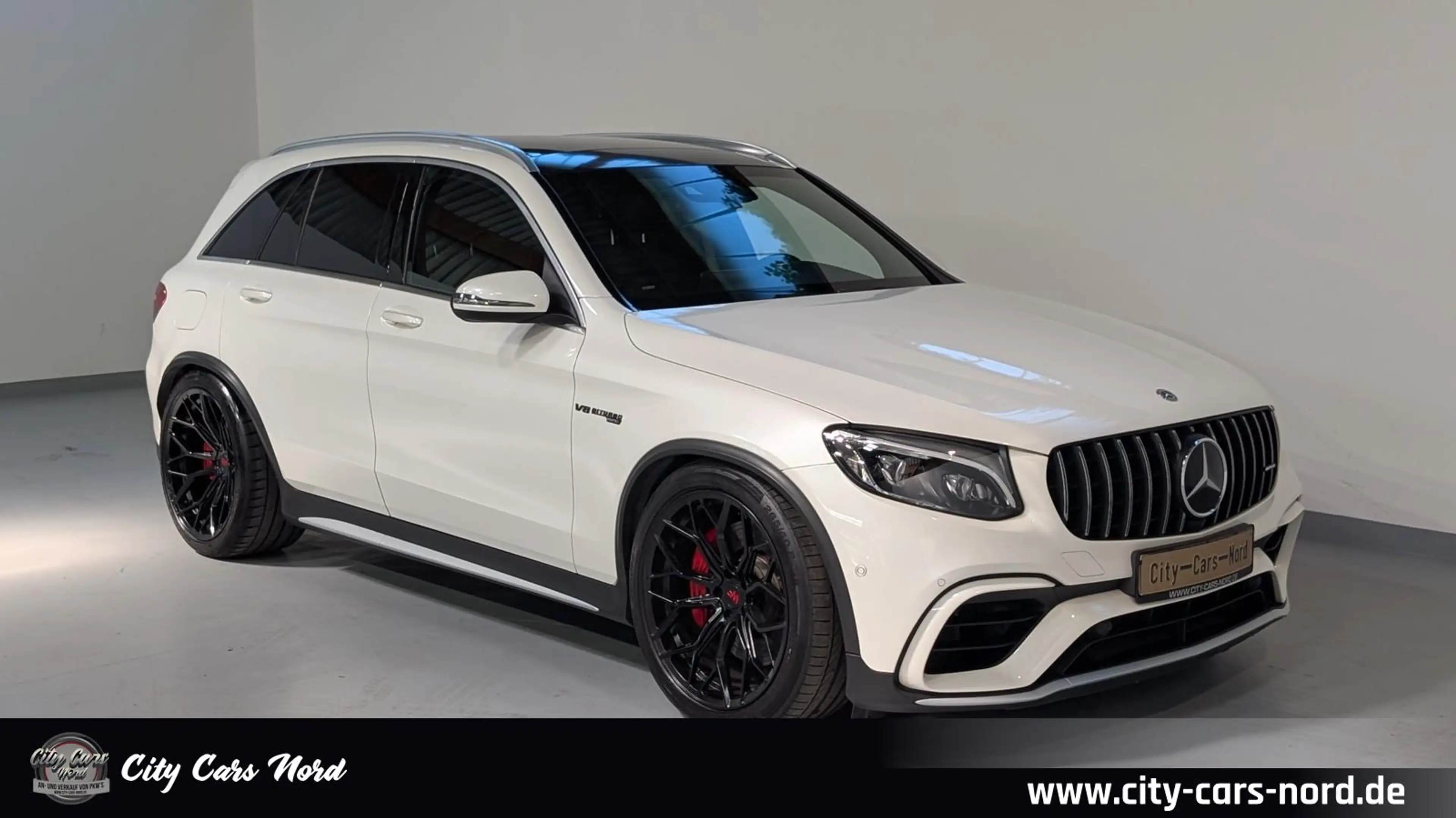 Mercedes-Benz GLC 63 AMG S 4 MATIC PANO+AHK+BURMESTER+DTR+ — photo 8