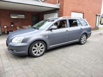 2.0 Turbo D4D Linea Sol full option