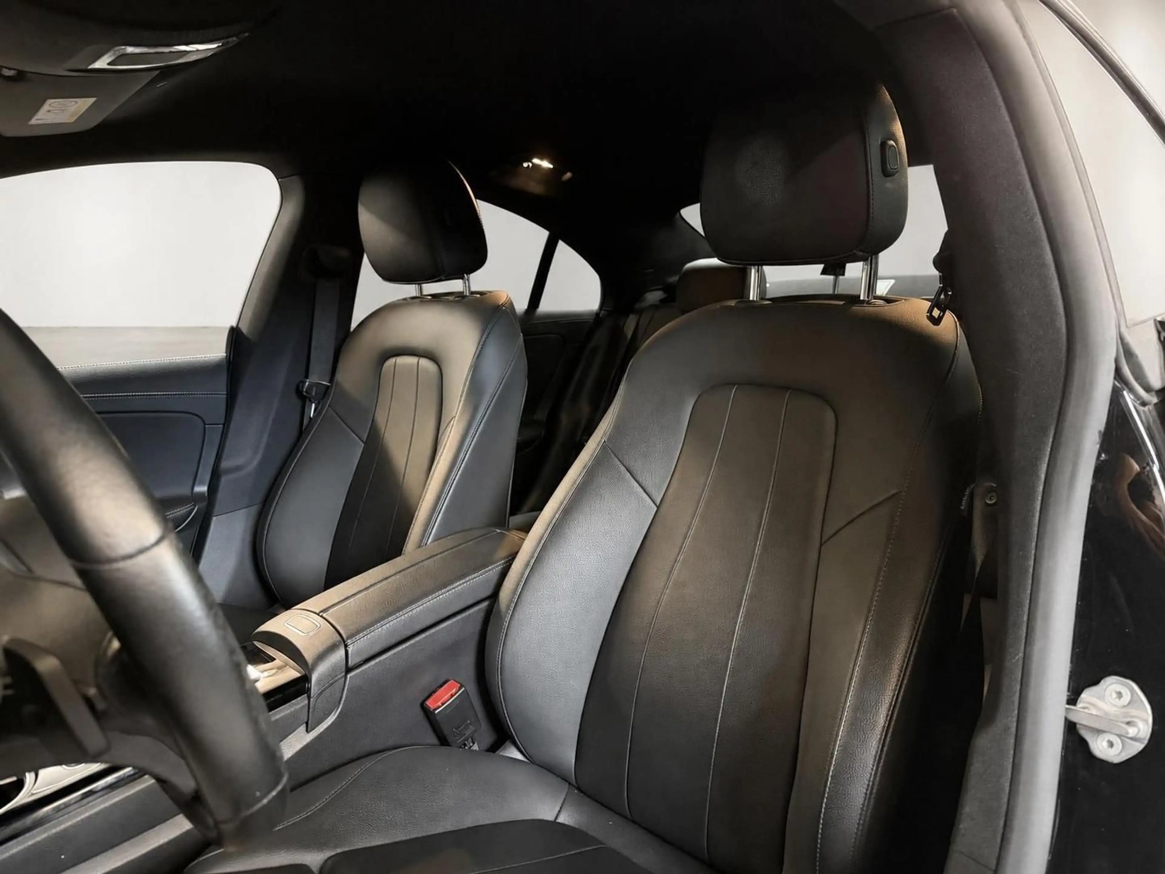 Mercedes-Benz CLA 220 d Head-Up/360°Kamera/Memory/Multibeam — photo 8