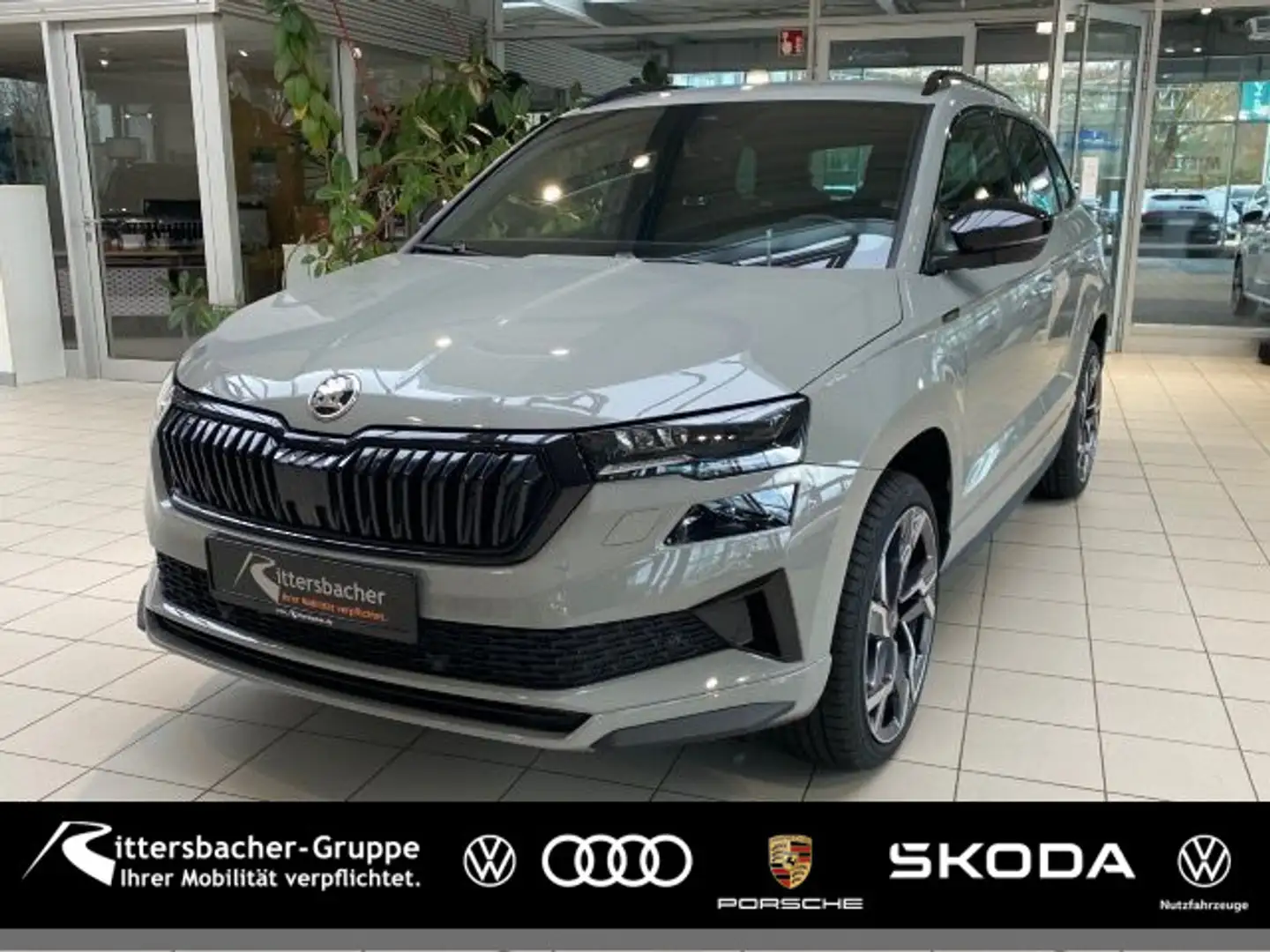 Skoda Karoq Sportline 1,5 TSI 110 kW 7-Gang-DSG Sofort Grau - 1