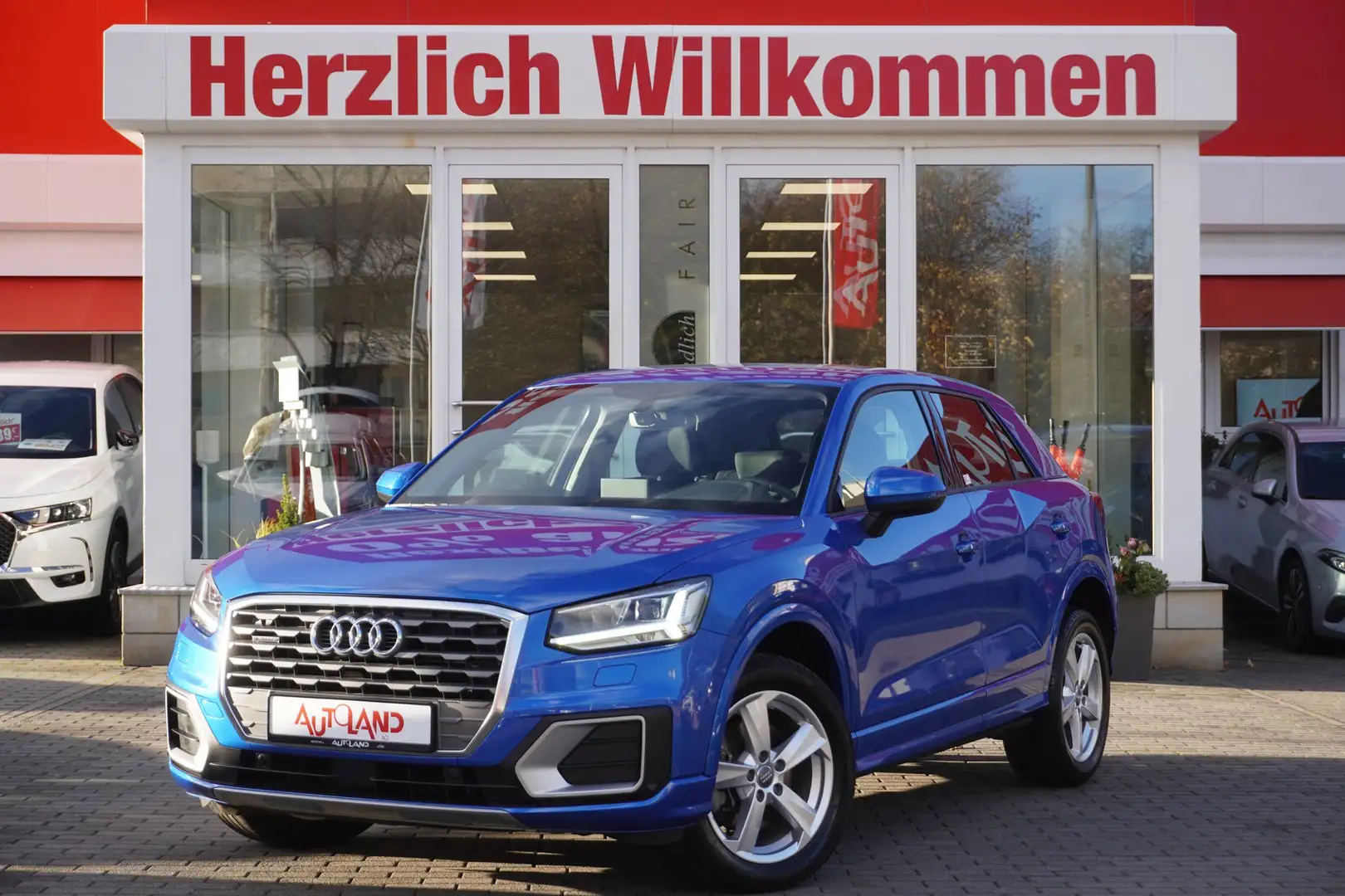 Audi Q2 2.0 40 TFSI quattro sport S-Tronic LED Navi Blau - 2