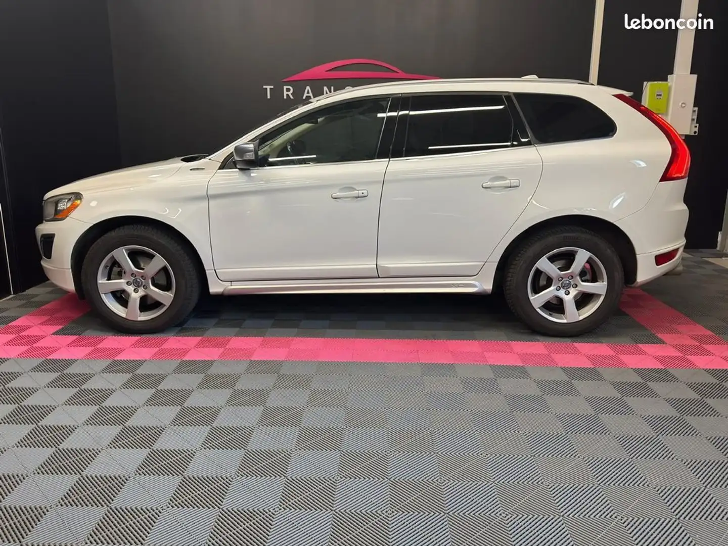 Volvo XC60 5 Cylindres 163ch D3 R-Design Geartronic SECONDE M Blanco - 2