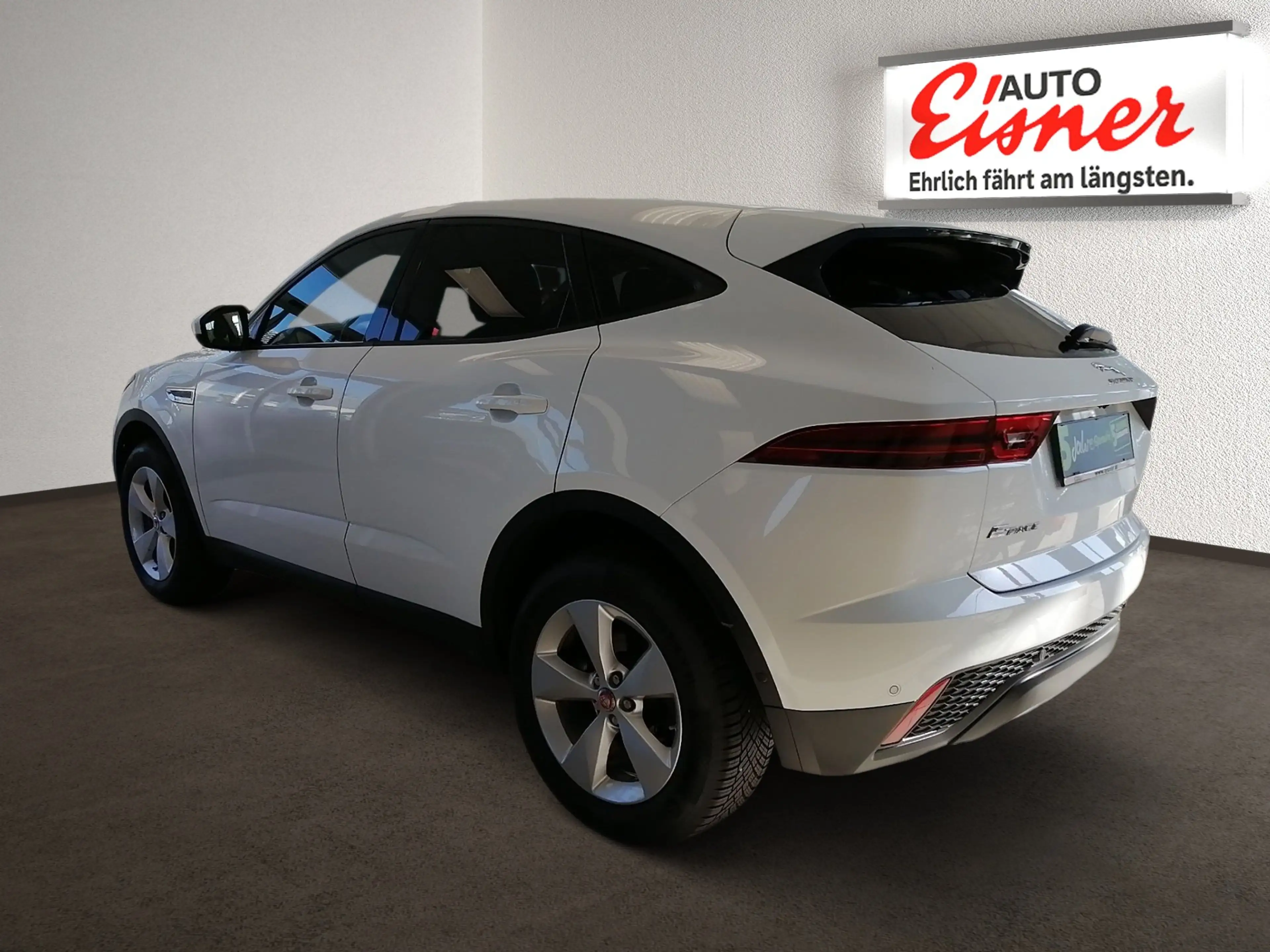 Jaguar E-Pace D150 S BIG DEAL — photo 12