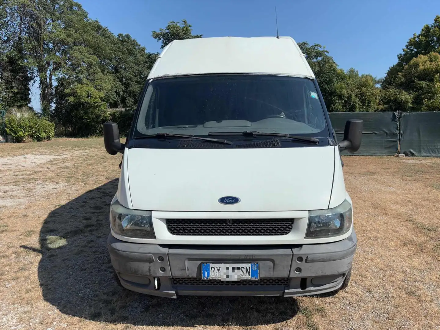 Ford Transit 300 2.4 TD/90 cat PM-TA Furg. Blanco - 2