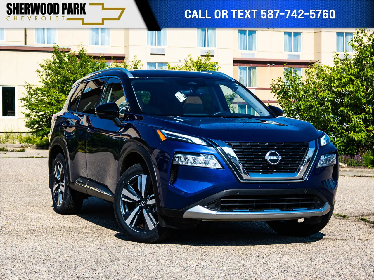 2023 Nissan Rogue Platinum — photo 1