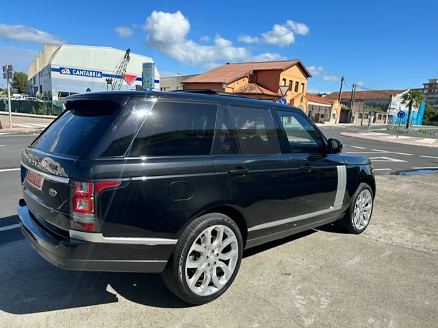 Land Rover Range Rover 4.4SDV8 Vogue Aut. Negro - 2