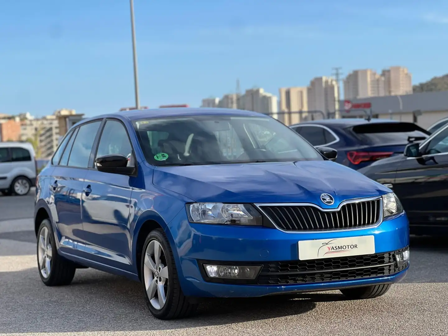 Skoda Rapid/Spaceback 1.4TDI Active Azul - 1