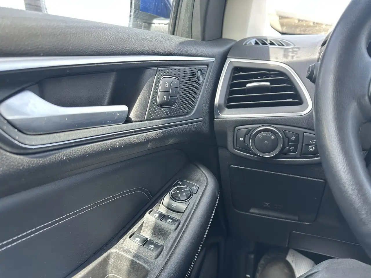 Ford Edge снимка Ford Edge