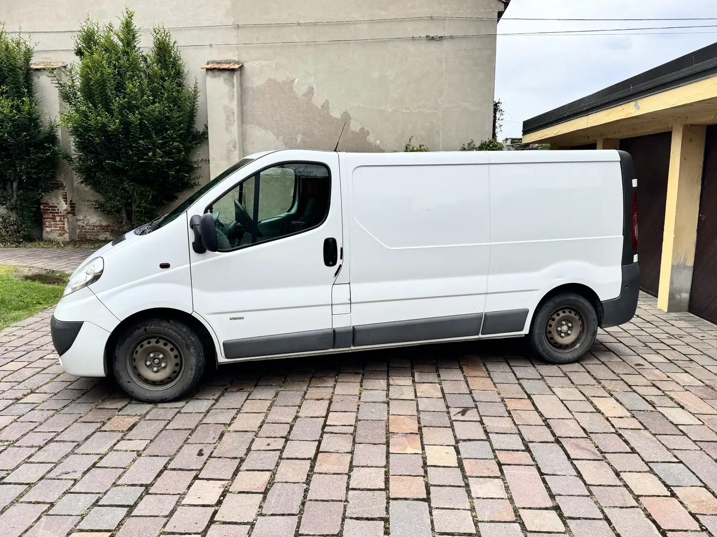 Opel Vivaro - 2