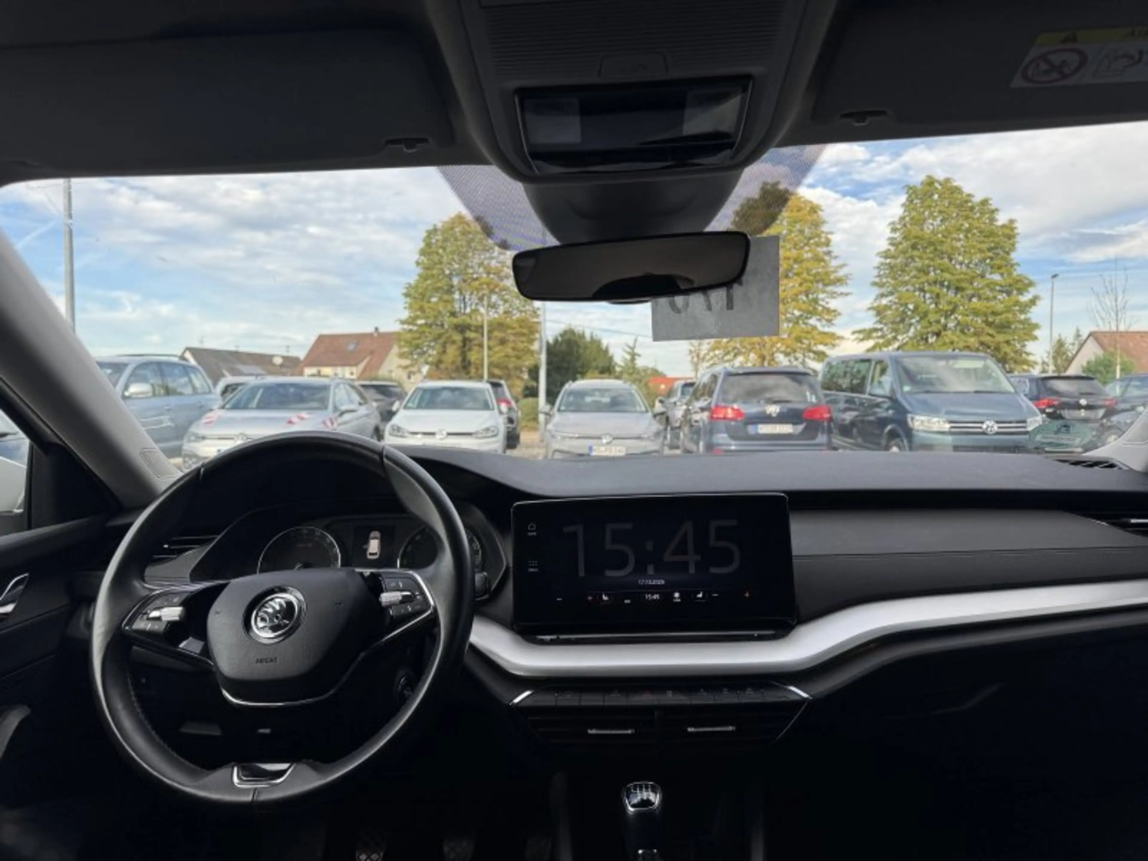 Skoda Octavia Combi 2.0 TDI Clever Kamera LED Tempomat Sitzheizu — photo 12