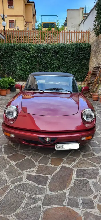 Alfa Romeo Spider 1992 из Европы — купить под ключ