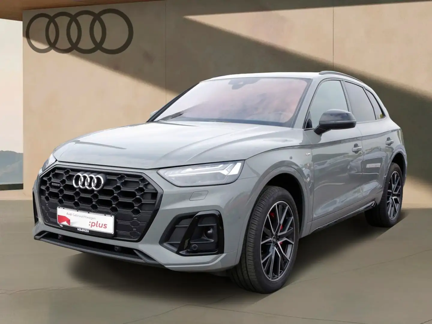 Audi Q5 40 TDI Quattro S-line Pano AHK Navi+VC RFK+PDC ... Grau - 2
