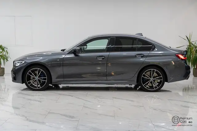 BMW 3 Series view 8