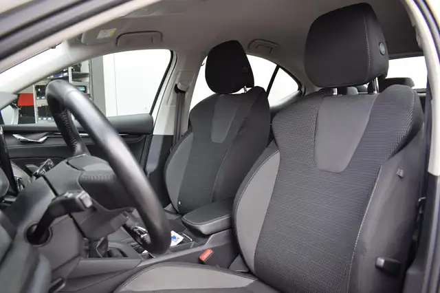 Skoda Octavia view 5