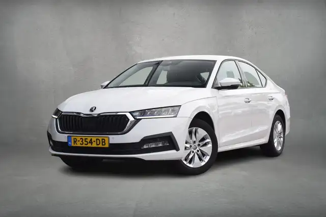 Skoda Octavia view 2