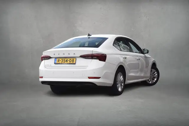 Skoda Octavia view 3