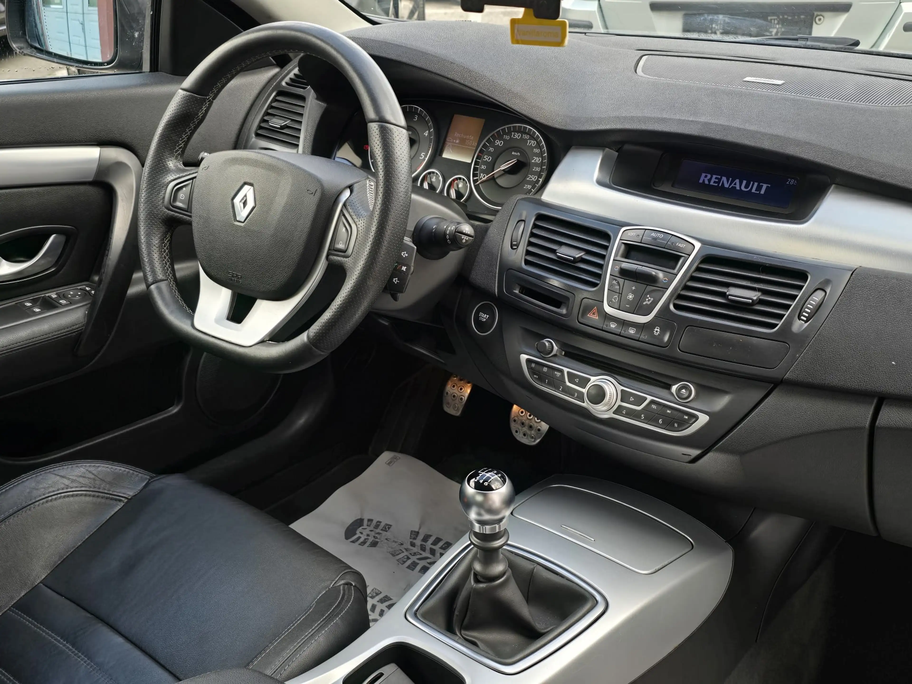 Renault Laguna Coupe GT dCi 180 DPF *Pickerl NEU* — photo 8
