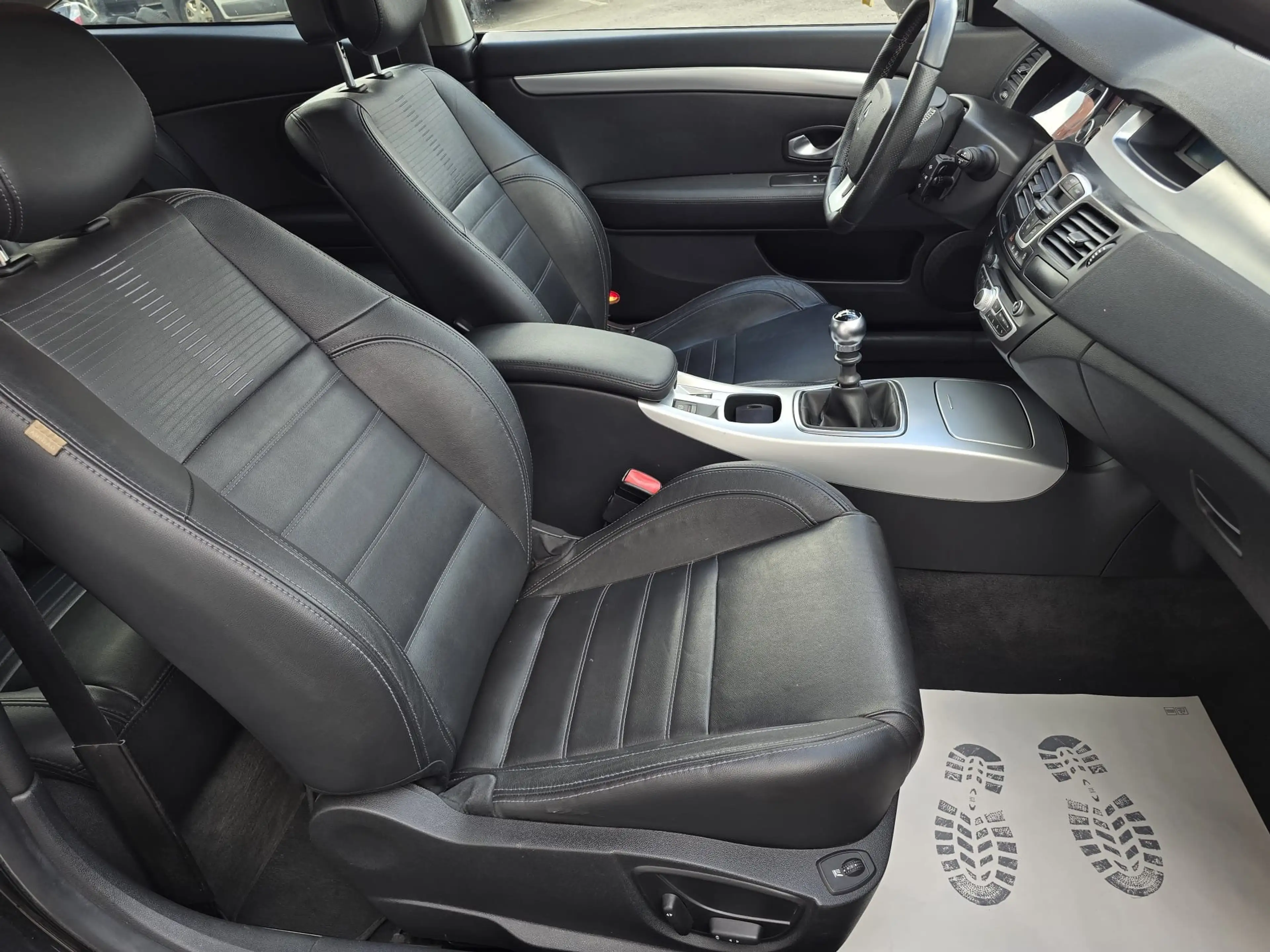 Renault Laguna Coupe GT dCi 180 DPF *Pickerl NEU* — photo 10