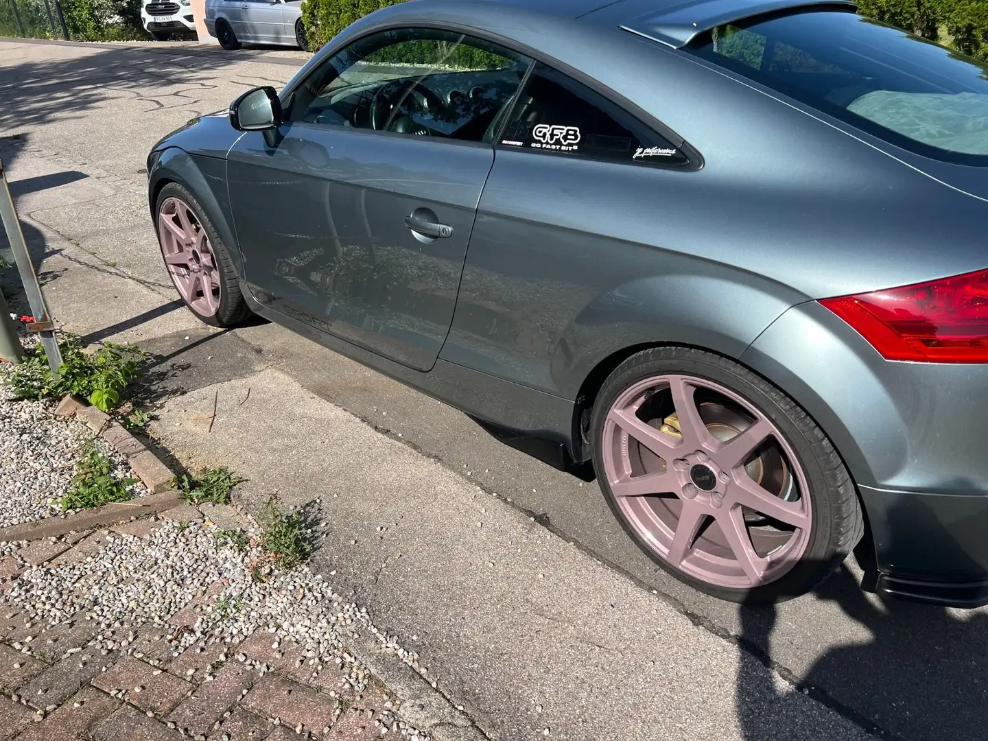 Audi TT Coupe/Roadster 2.0 TFSI Coupe-270ps Grijs - 2