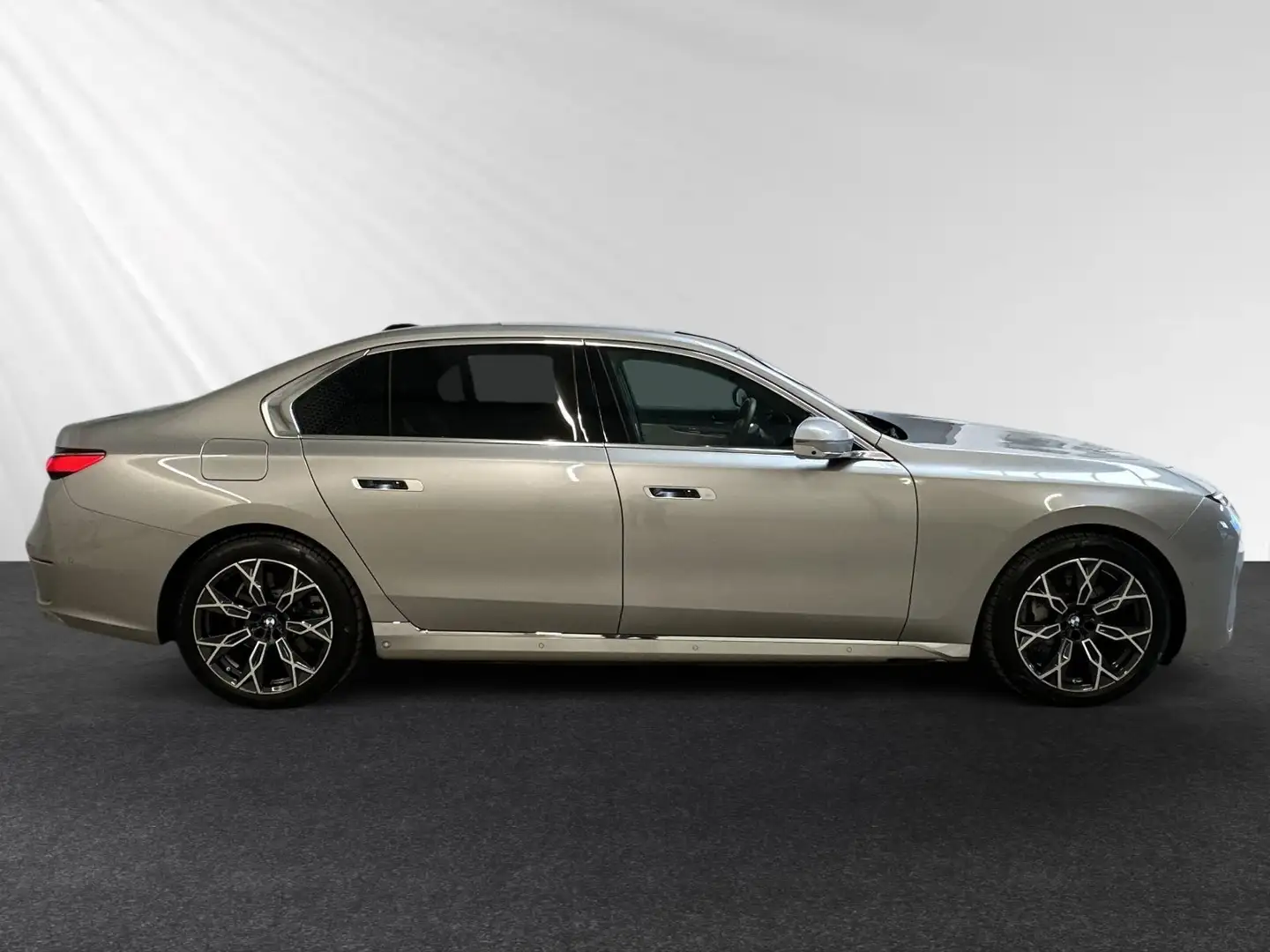 BMW i7 eDrive50 Massage|SkyLounge|Bowers&Wilkins Silber - 2