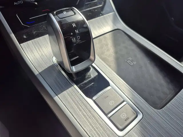 DR Automobiles DR5.0 view 13