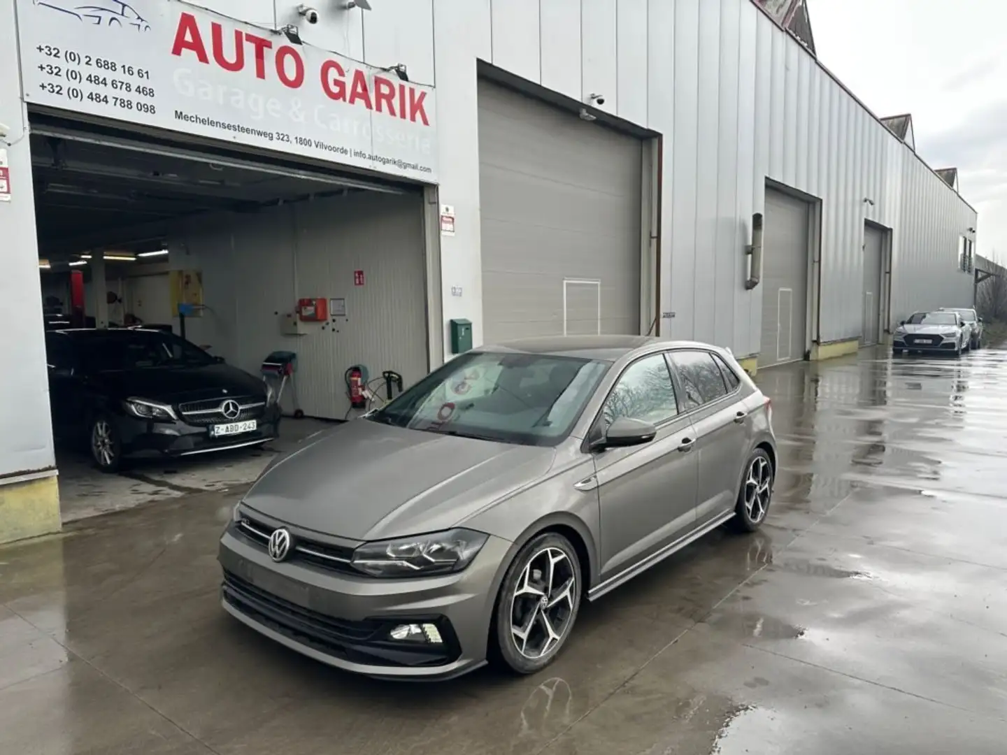 Volkswagen Polo 1.0 TSi Comfortline Gris - 1