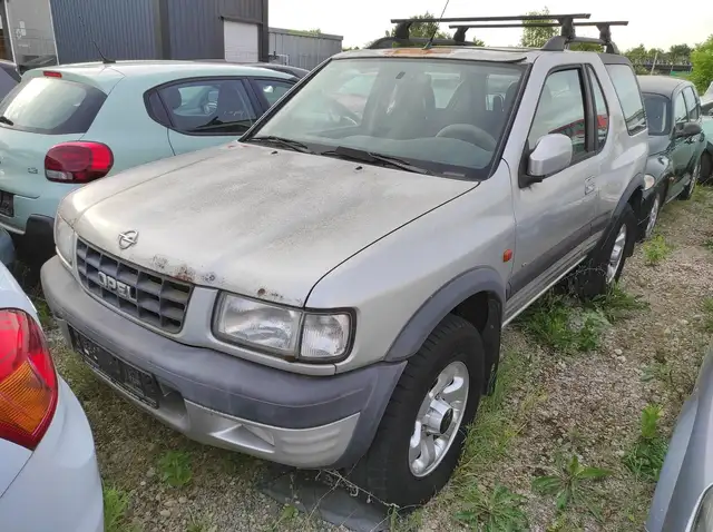 Opel Frontera 2.2 KLIMA 4X4 SPORT AHK HARDTOP ALU SERVO ABS ZV