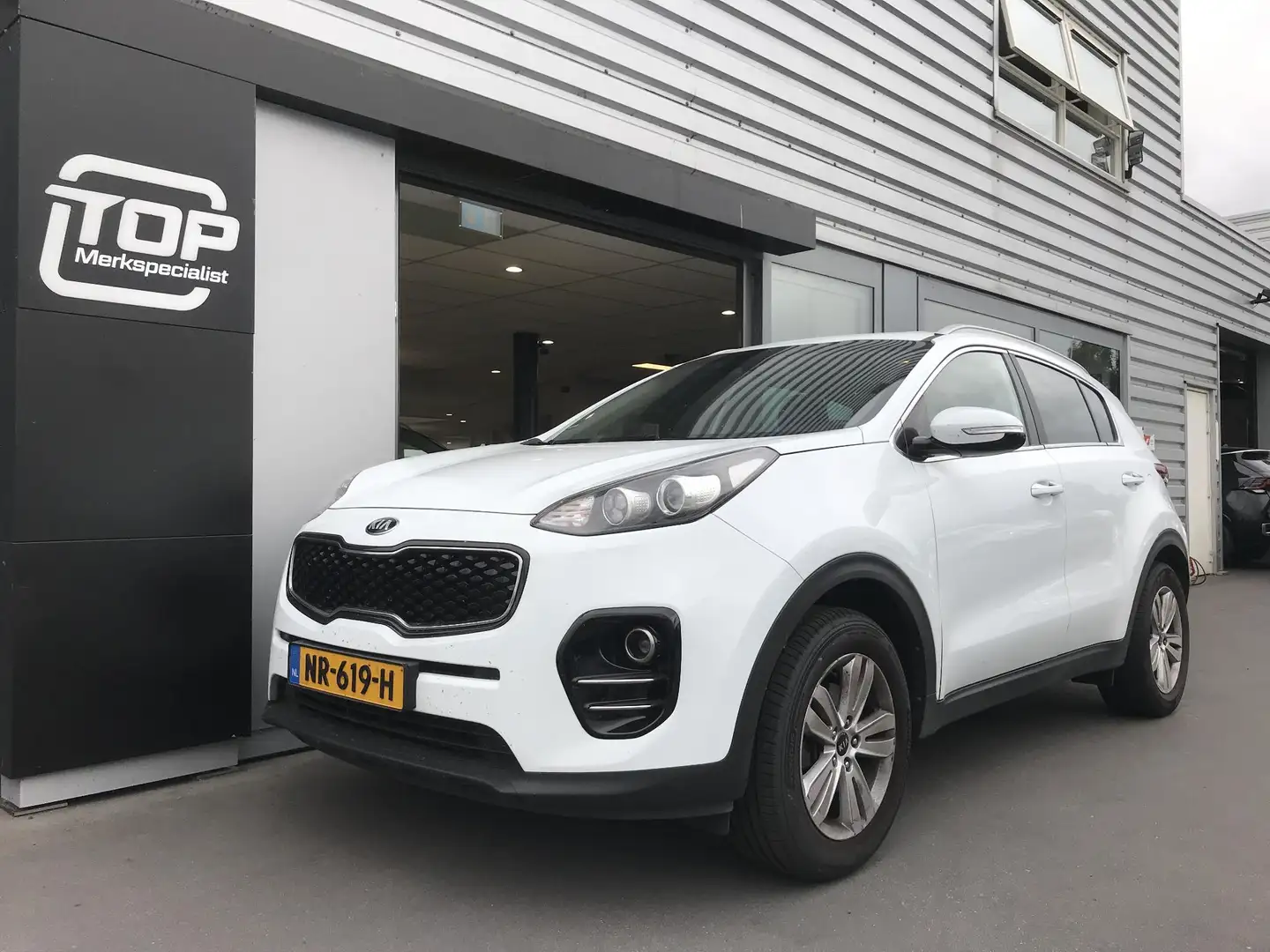 Kia Sportage 1.6 DynamicLine Trekhaak Wit - 1