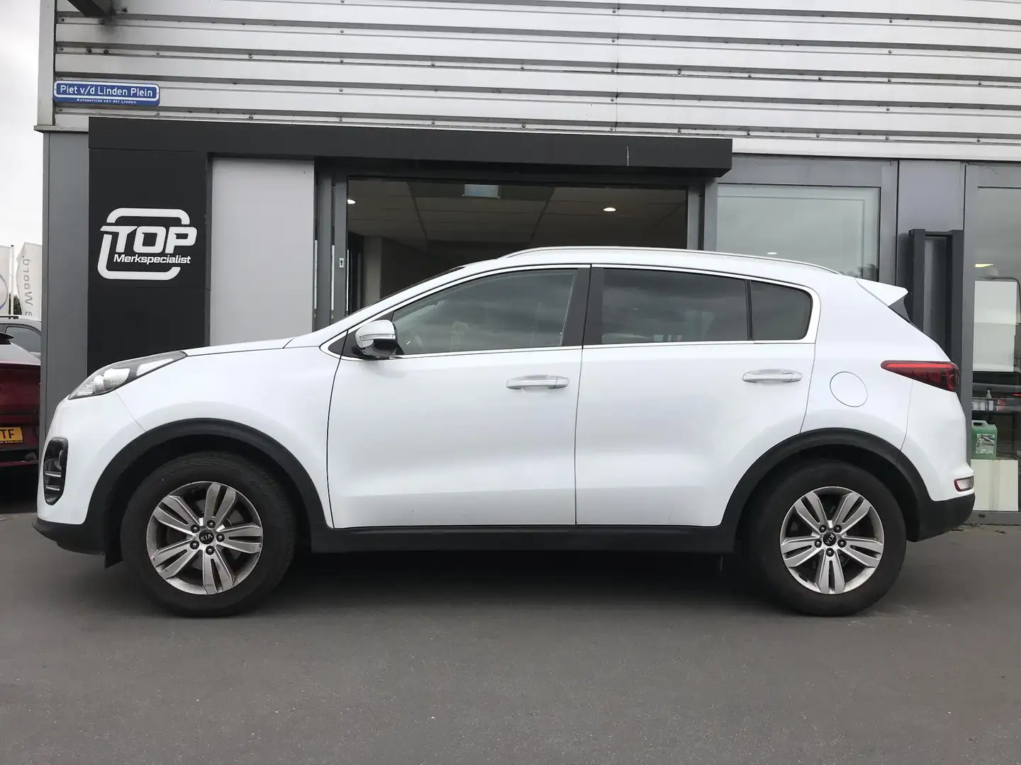 Kia Sportage 1.6 DynamicLine Trekhaak Wit - 2