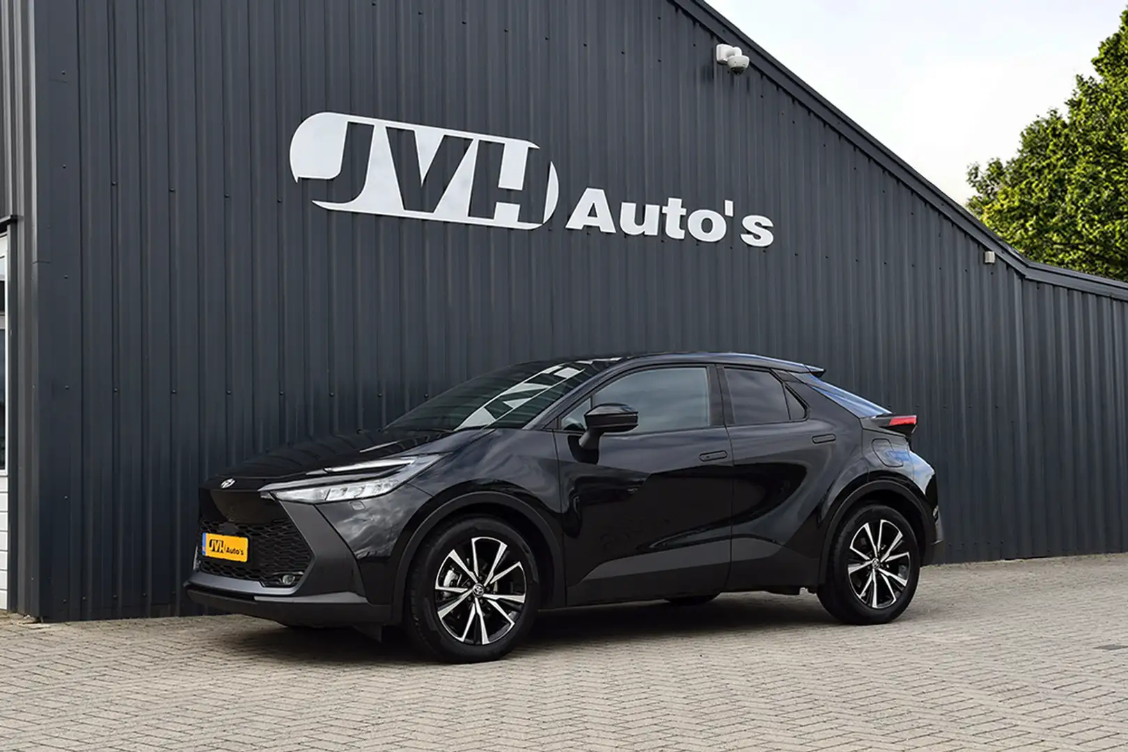 Toyota C-HR 1.8 Hybrid 140 Dynamic 04-2025 (NwModel) | XXL Nav Zwart - 1