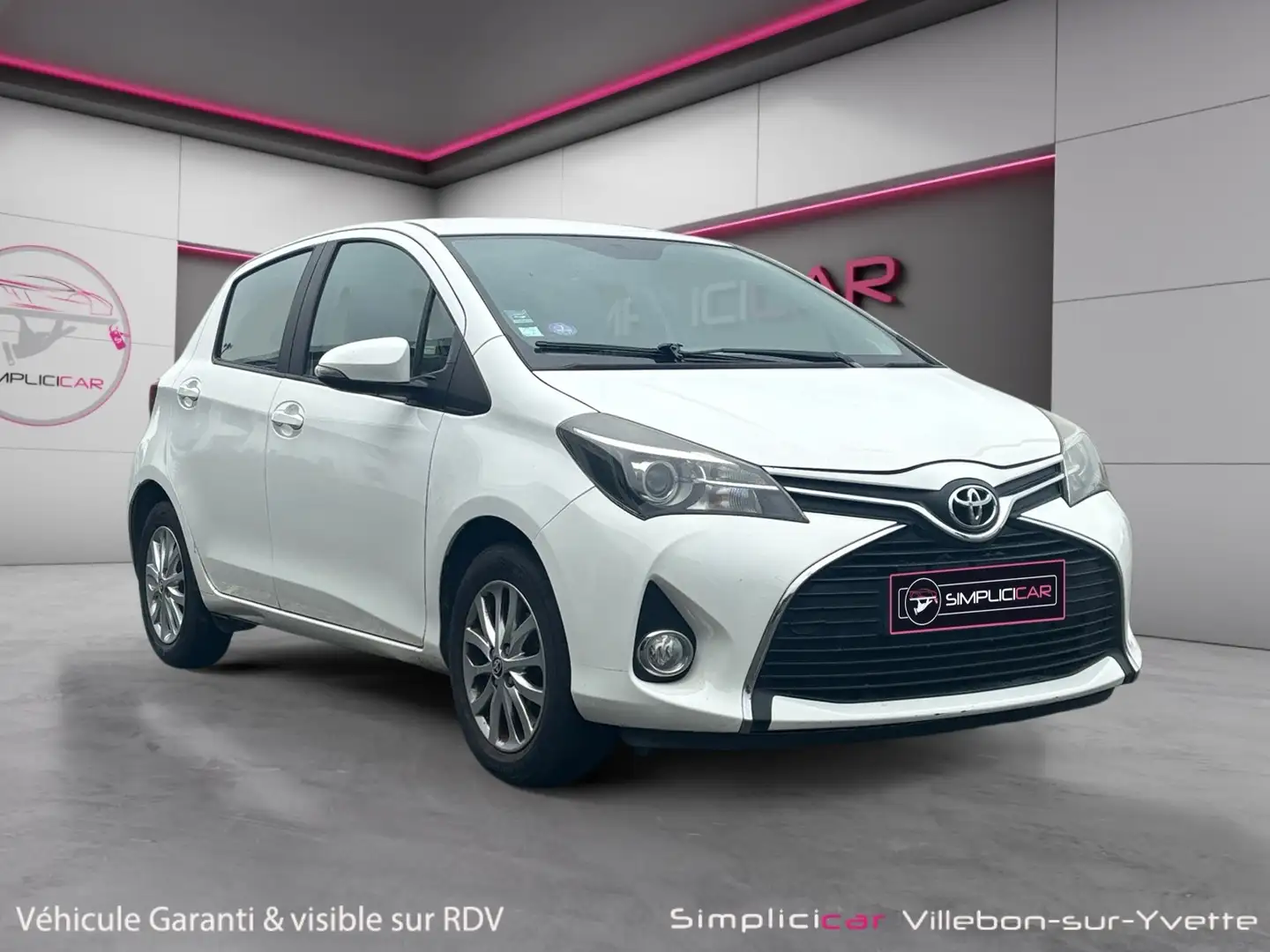Toyota Yaris Dynamic CVT Blanc - 1