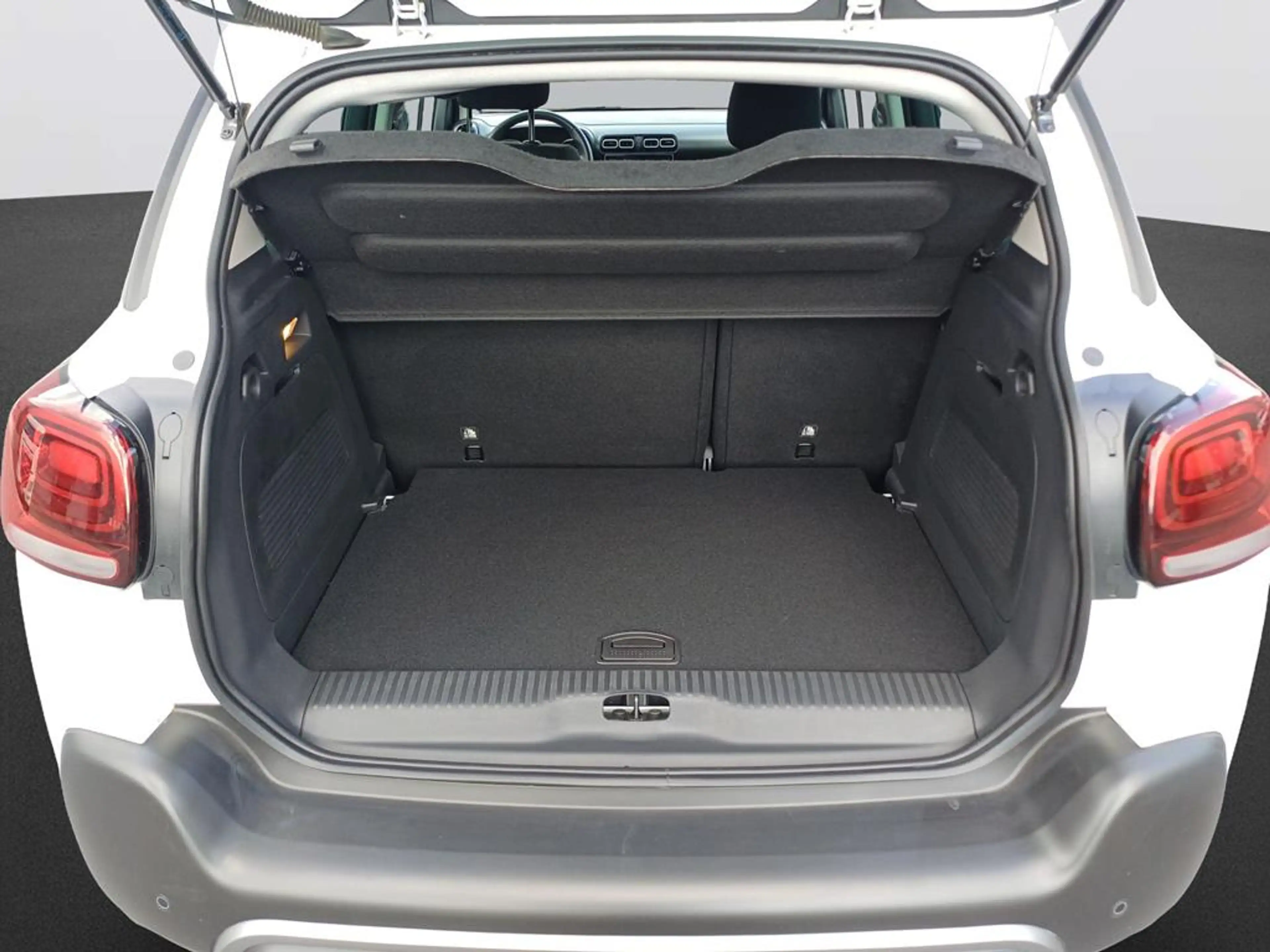 Citroen C3 Aircross PureTech 110 S&S Shine — photo 6
