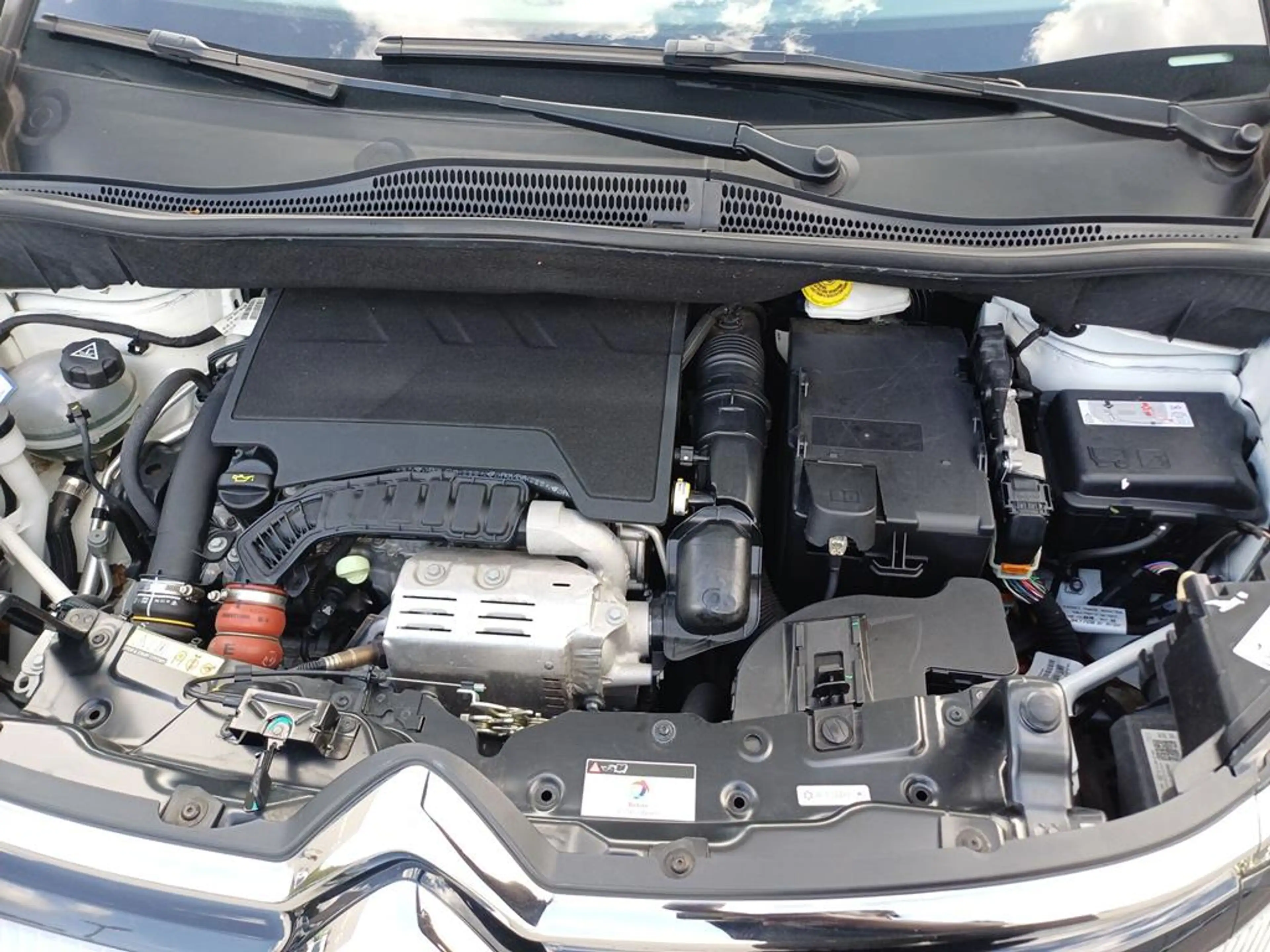 Citroen C3 Aircross PureTech 110 S&S Shine — photo 5