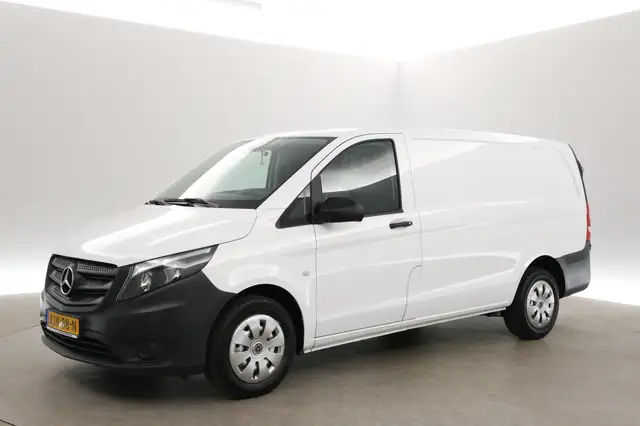 Mercedes-Benz Vito view 8