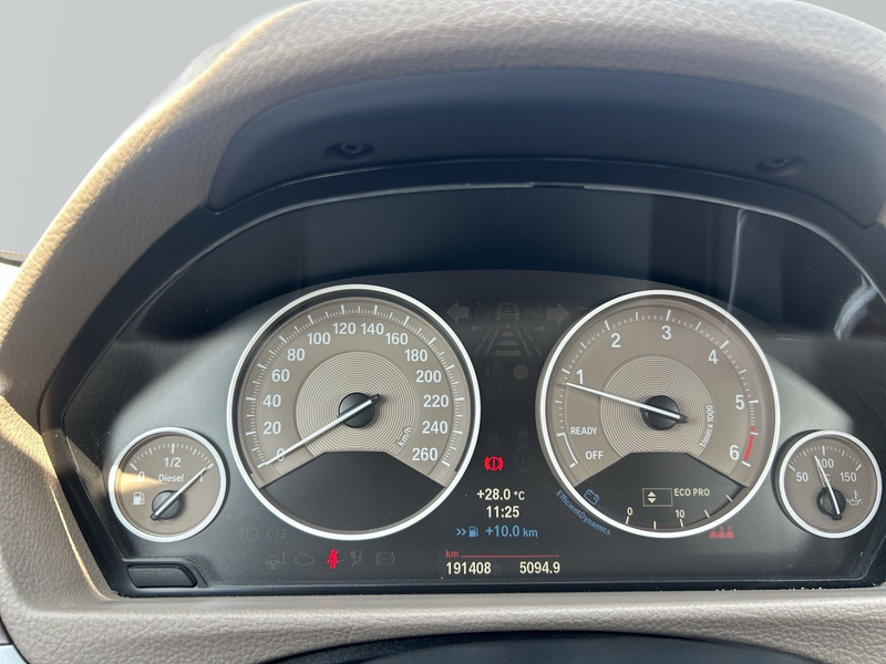 BMW 320 d Modern Line *HUD*AHK*PDC* — photo 14