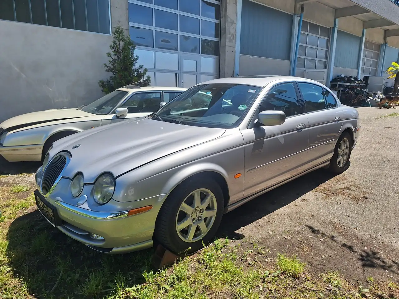Jaguar S-Type 3,0 V6, foto 3