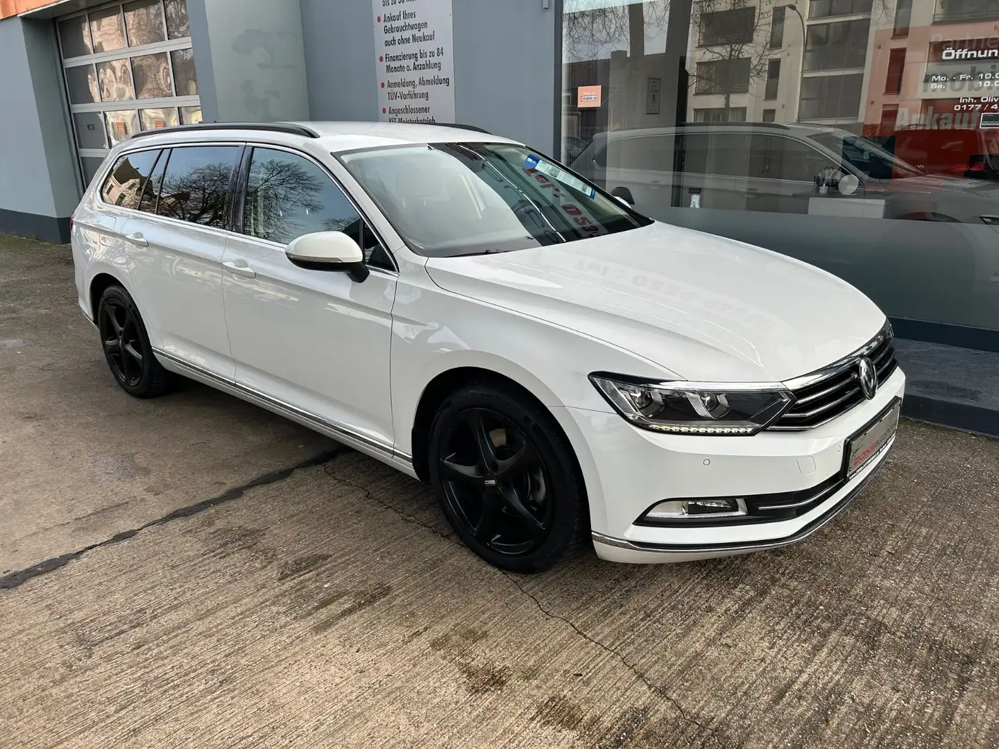 Volkswagen Passat Variant 2.0 TDI DSG+Navi+LED+AllwetterLM+ Weiß - 2