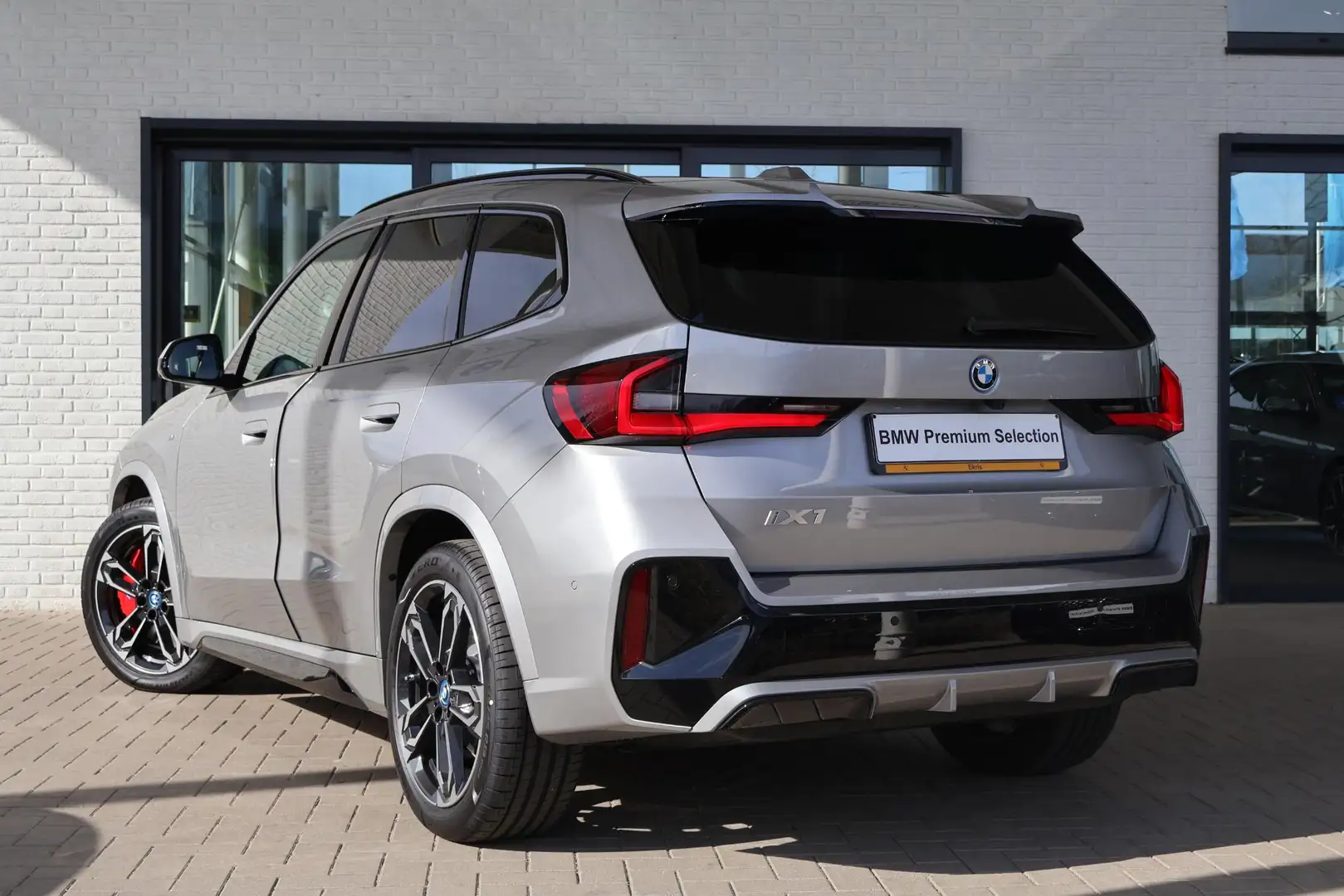 BMW iX1 xDrive30 | M Sportpakket Pro | Innovation Pack | T Gris - 2