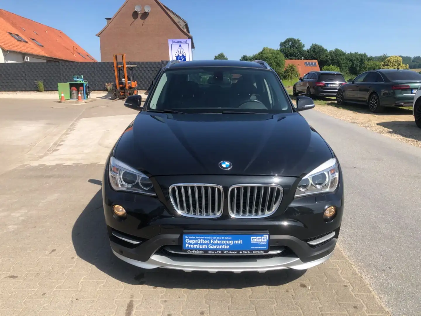 BMW X1 18d xDrive*M-Paket*XENON*PDC*NAVI*SHZ Noir - 2
