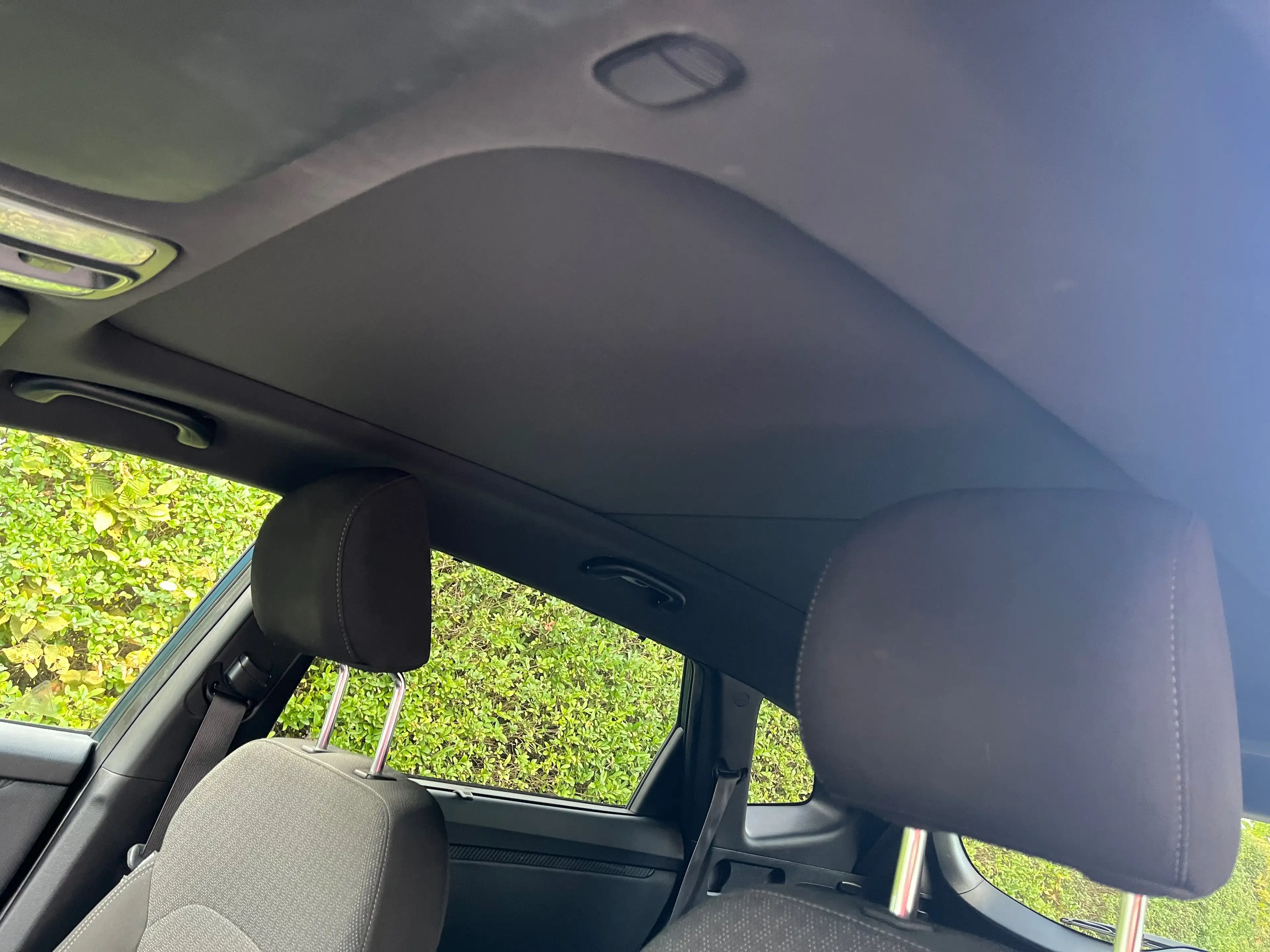 Kia Carens Spirit — photo 14