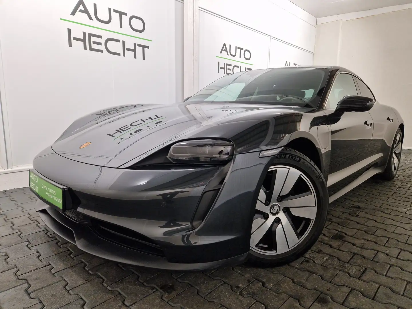 Porsche Taycan 4S Beifahrer Display, Kamera, Wärmepumpe Grijs - 1