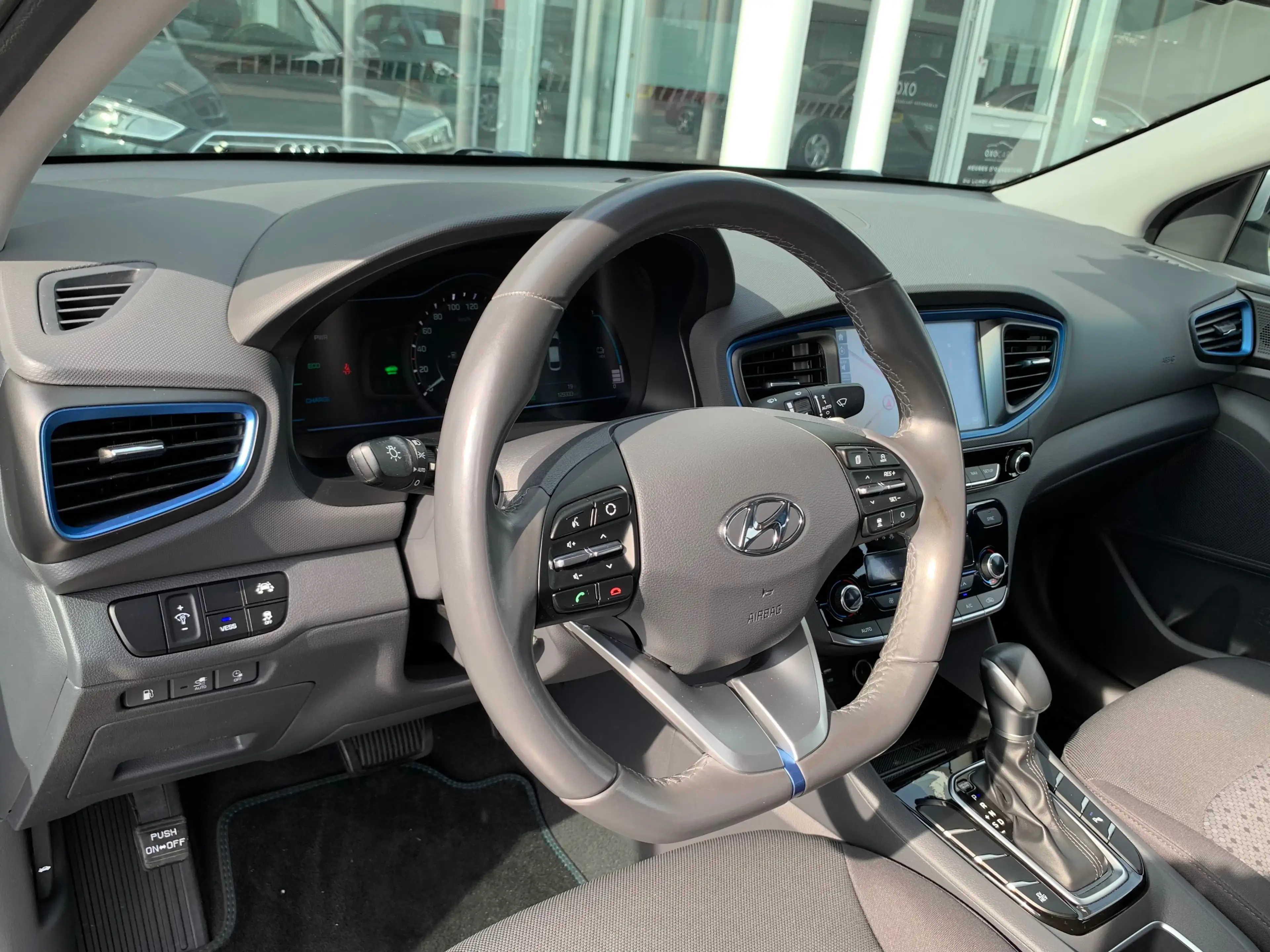 Hyundai IONIQ 1.6 PHEV / PLUG IN HYBRID / Gps / Cruise / Camera — photo 13