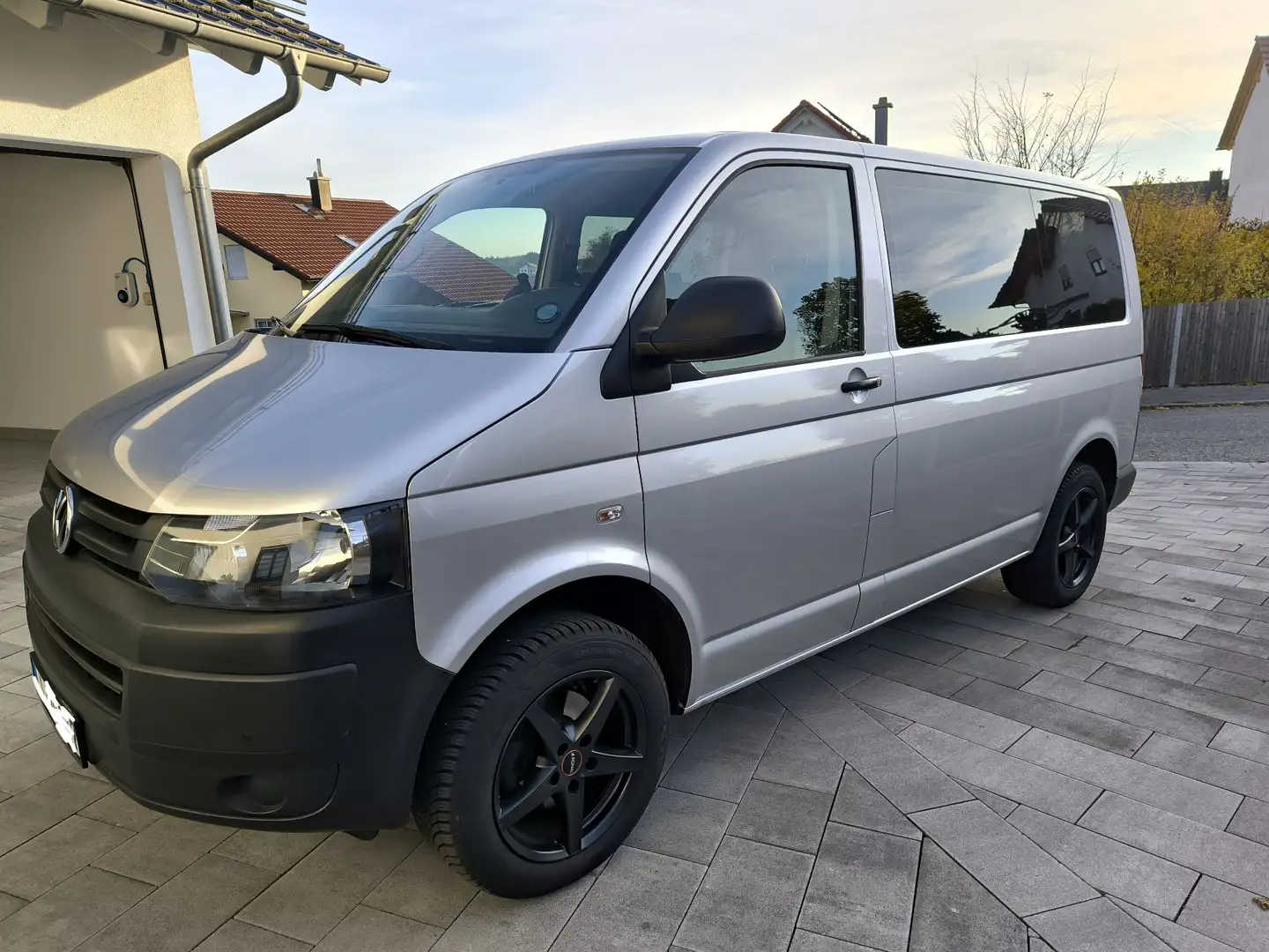 Volkswagen T5 Transporter Grau - 1
