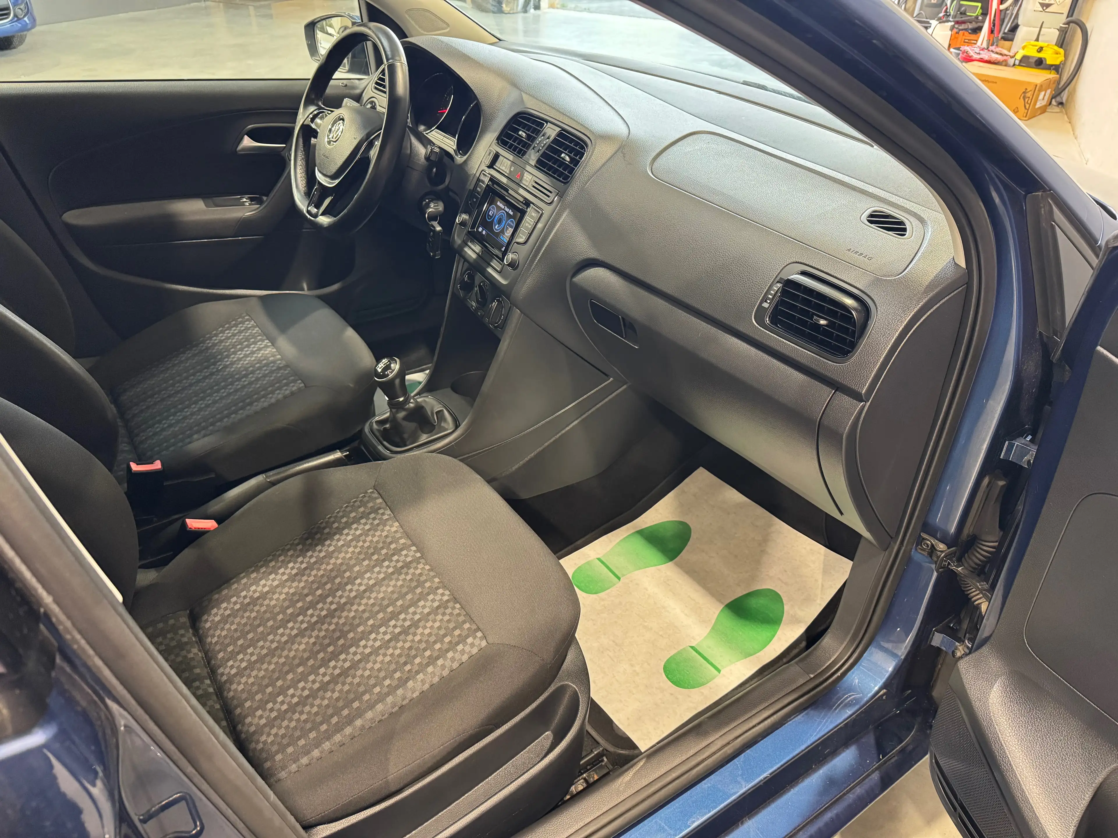 Volkswagen Polo Polo 1.0i Comfortline BMT — photo 9