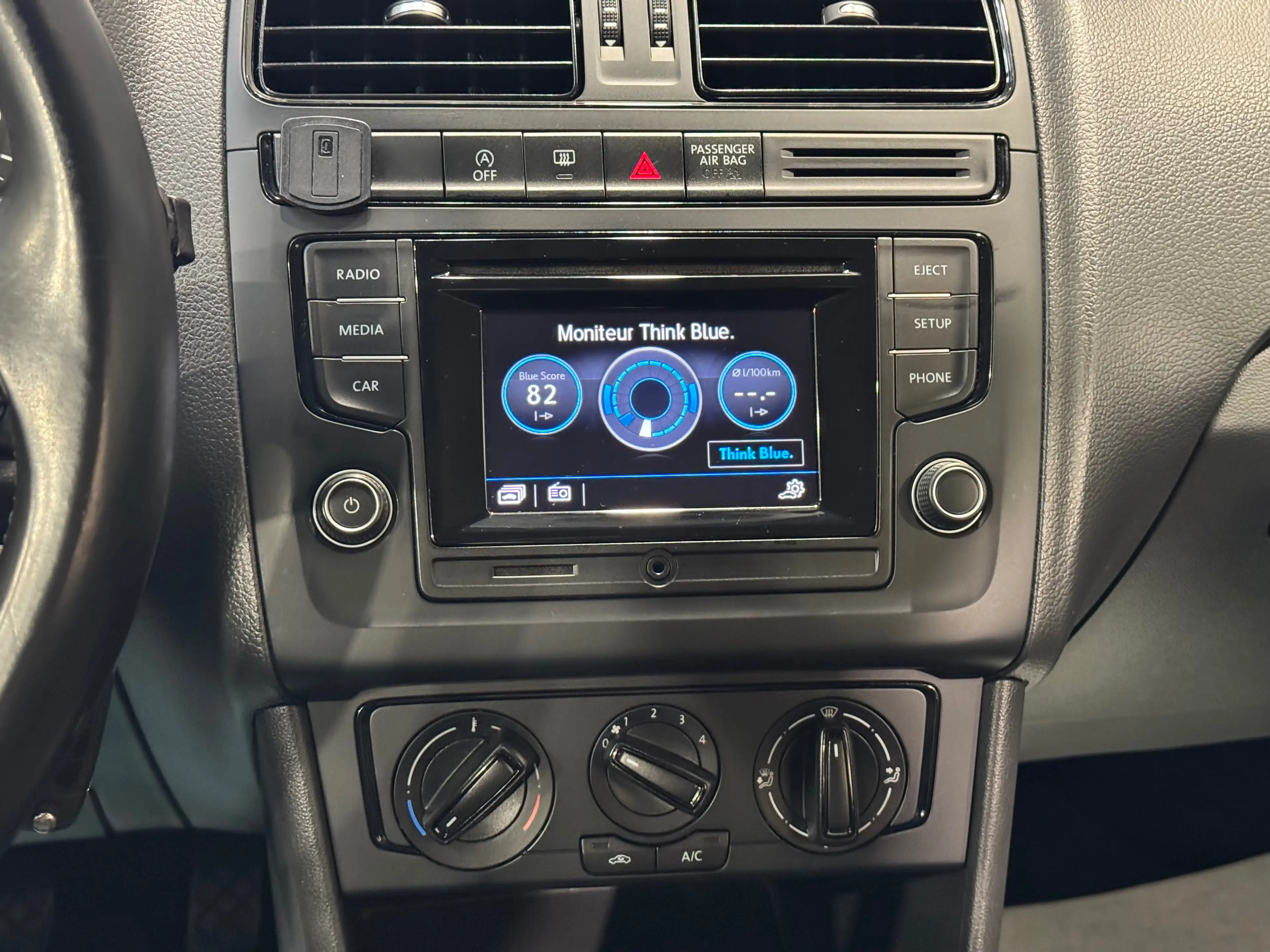 Volkswagen Polo Polo 1.0i Comfortline BMT — photo 14