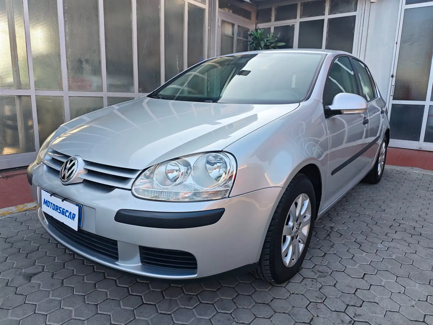 Volkswagen Golf MOTORE NUOVO Golf 5p 1.6 Comfortline Srebrny - 1