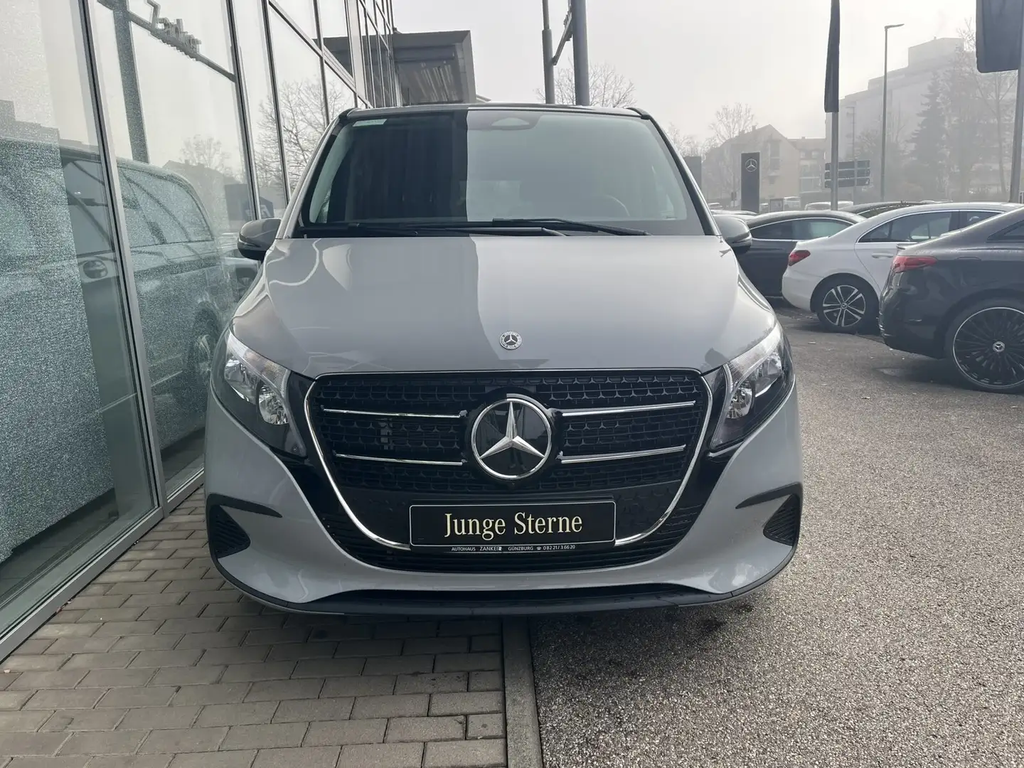 Mercedes-Benz V 220 V 220 d Lang DISTRONIC*MOPF*KLIMA*TOTWINKEL* Grau - 2