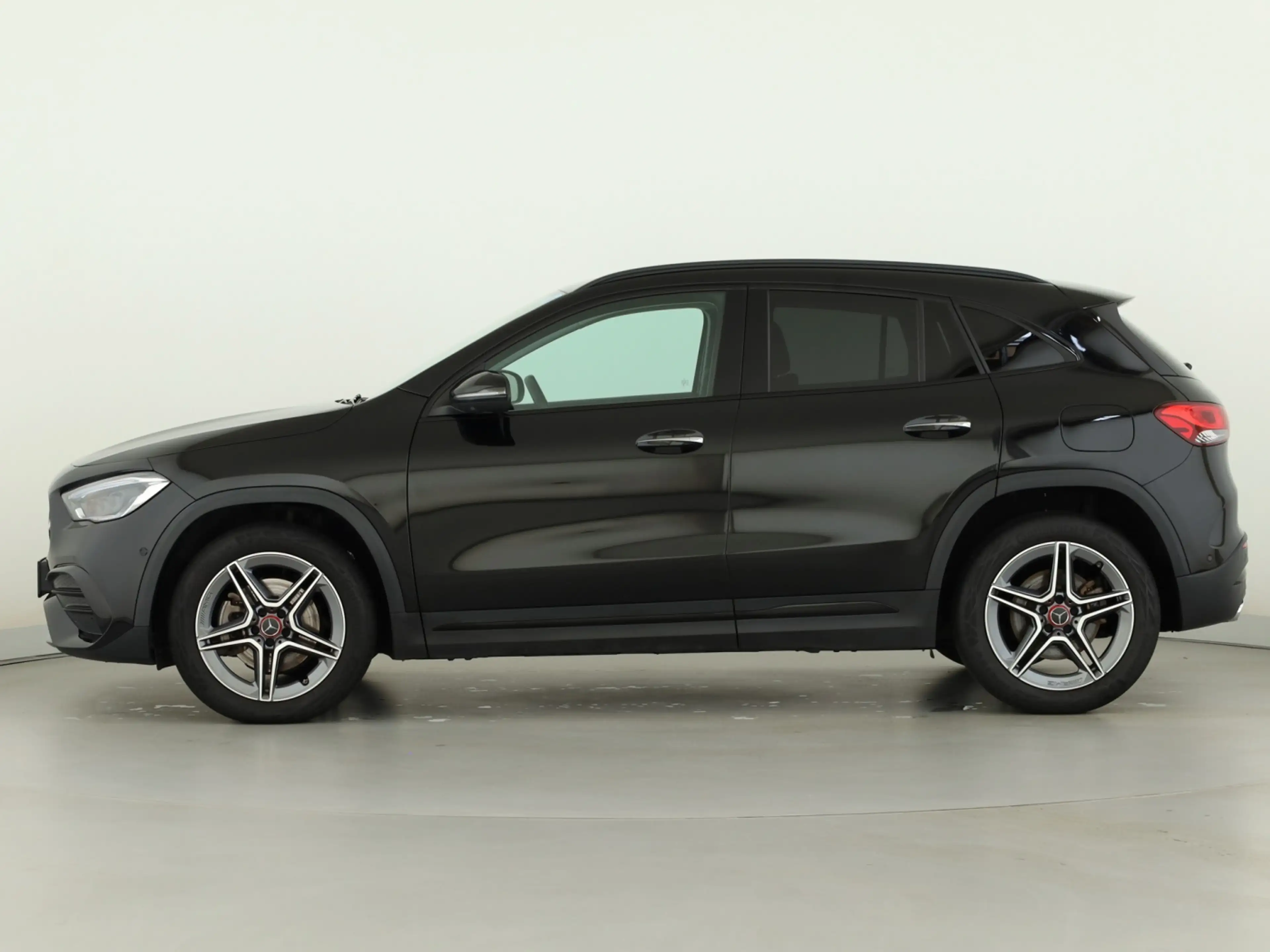 Mercedes-Benz GLA 250 e *AMG Line*Multibeam*AHK*PTS*360°Kamera — photo 7