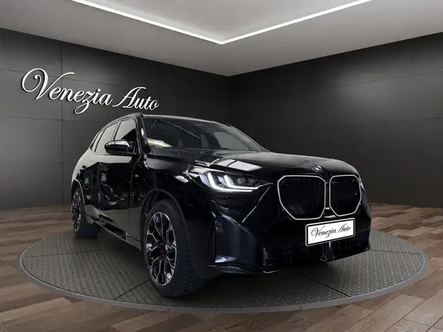 BMW X3 view 9